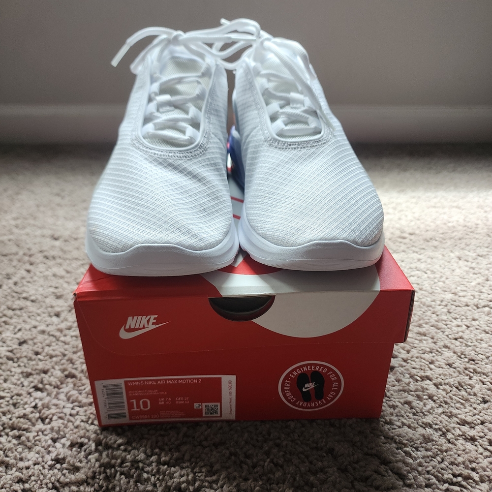 Nike Air Max Motion 2 White Multi-Color Sneakers